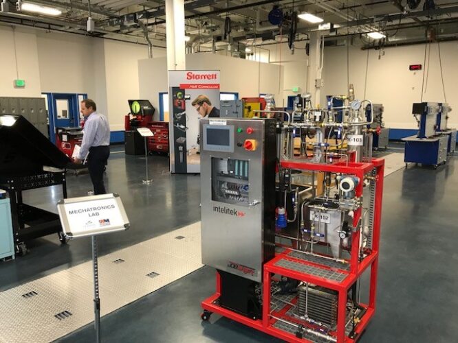 Clinton CC Intelitek Mechatronics
